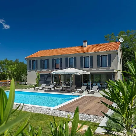 Povetica Holiday home Porec