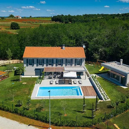 Povetica Holiday home *